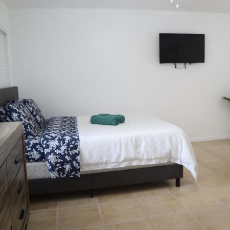 Singer Island Inn/ Deluxe Studio เวสต์ปาล์มบีช ภายนอก รูปภาพ
