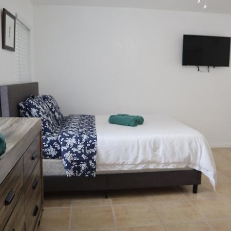 Singer Island Inn/ Deluxe Studio เวสต์ปาล์มบีช ภายนอก รูปภาพ