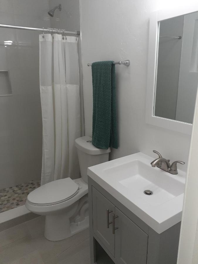 Singer Island Inn/ Deluxe Studio เวสต์ปาล์มบีช ภายนอก รูปภาพ